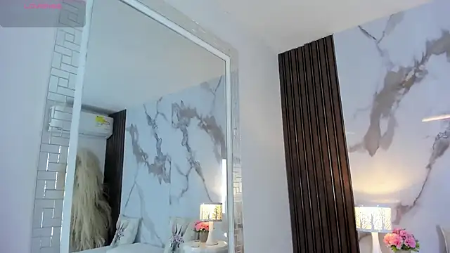 hannahill69 online show from 02/10/26, 04:49