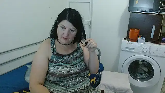 Snapshot of RidemerafSuzana chatting on 01/03/25, 03:33 RidemerafSuzana online show from 01/03/25, 03:33