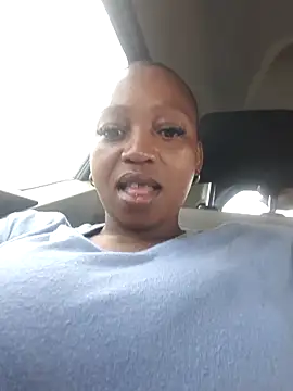 Snapshot of winterqueenx chatting on 12/01/25, 09:25 winterqueenx online show from 12/01/25, 09:25