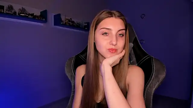 Snapshot of CassiaBlade1 chatting on 01/07/25, 07:06 CassiaBlade1 online show from 01/07/25, 07:06