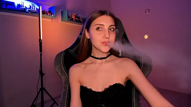 Snapshot of CassiaBlade1 chatting on 01/10/25, 07:32 CassiaBlade1 online show from 01/10/25, 07:32