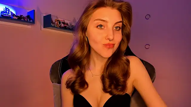 Snapshot of CassiaBlade1 chatting on 02/17/25, 07:21 CassiaBlade1 online show from 02/17/25, 07:21