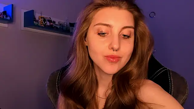 Snapshot of CassiaBlade1 chatting on 02/20/25, 07:19 CassiaBlade1 online show from 02/20/25, 07:19