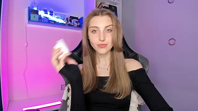 Snapshot of CassiaBlade1 chatting on 03/16/25, 07:17 CassiaBlade1 online show from 03/16/25, 07:17