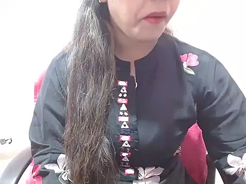 LovingPihu online show from 02/14/25, 05:19