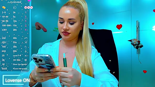 sassy madeline online show from 12/08/24, 10:41