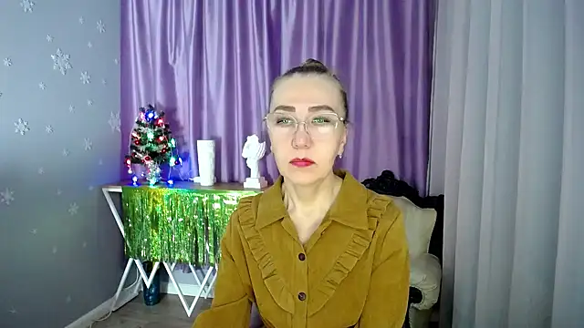 Snapshot of queen_a_n_i chatting on 01/02/25, 01:19 queen a n i online show from 01/02/25, 01:19