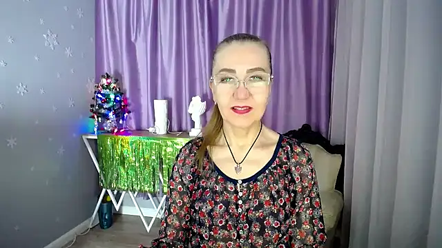 Snapshot of queen_a_n_i chatting on 01/13/25, 12:56 queen a n i online show from 01/13/25, 12:56