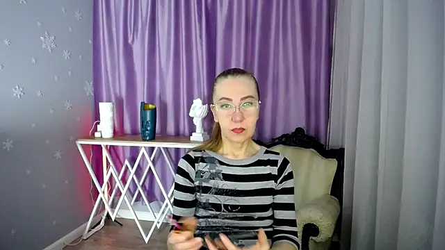 Snapshot of queen_a_n_i chatting on 01/30/25, 08:54 queen a n i online show from 01/30/25, 08:54