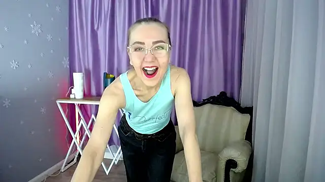 Snapshot of queen_a_n_i chatting on 01/31/25, 11:56 queen a n i online show from 01/31/25, 11:56