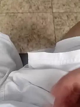 vini4016 online show from 12/31/24, 06:24