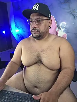 Snapshot of jacoob_woods chatting on 06/06/26, 12:43 jacoob woods online show from 06/06/26, 12:43