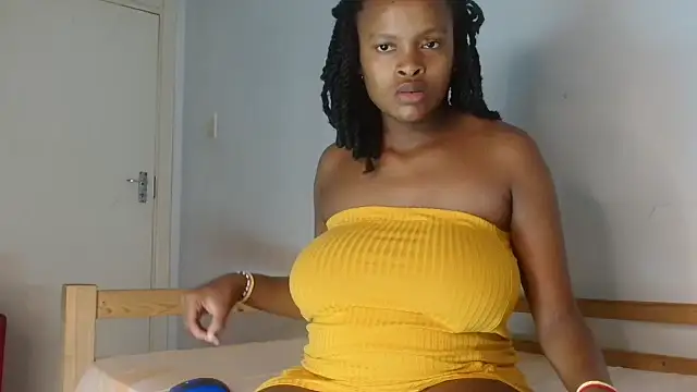 BlondQ2003 online show from 09/19/25, 11:38