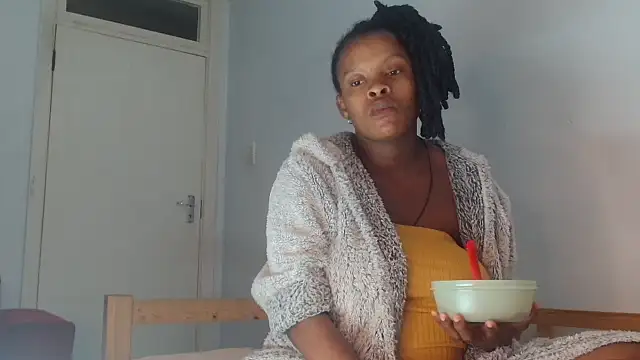 BlondQ2003 online show from 10/22/25, 01:50