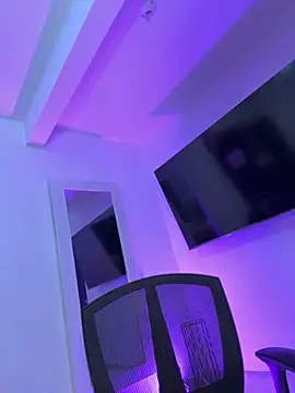 kem hott online show from 10/14/25, 04:46