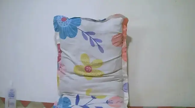 Snapshot of h0ney_lips chatting on 01/13/25, 06:49 h0ney lips online show from 01/13/25, 06:49