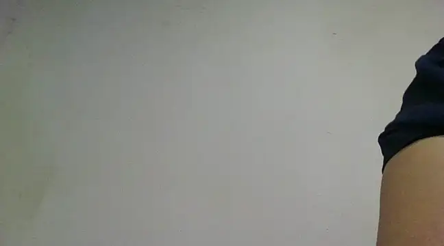 Snapshot of h0ney_lips chatting on 02/12/25, 08:06 h0ney lips online show from 02/12/25, 08:06