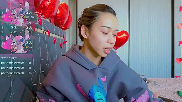 Snapshot of Mia_Tin chatting on 02/18/25, 08:59 Mia Tin online show from 02/18/25, 08:59