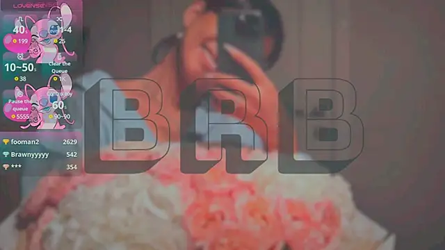 Snapshot of Mia_Tin chatting on 02/23/25, 05:45 Mia Tin online show from 02/23/25, 05:45