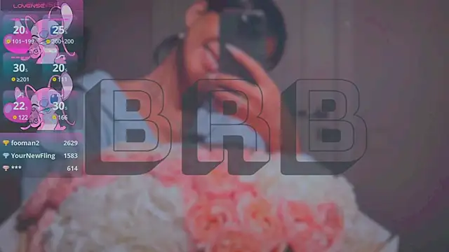 Snapshot of Mia_Tin chatting on 02/24/25, 06:27 Mia Tin online show from 02/24/25, 06:27