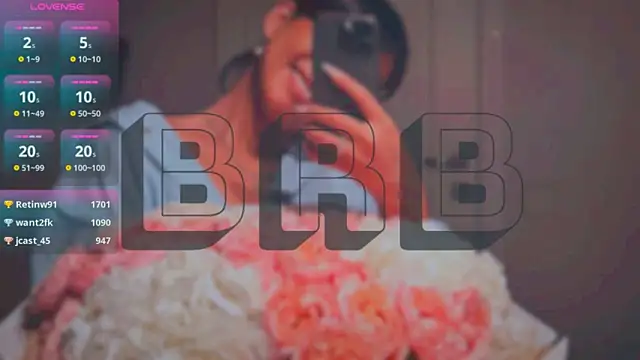 Snapshot of Mia_Tin chatting on 03/17/25, 07:02 Mia Tin online show from 03/17/25, 07:02