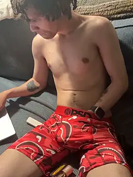 Snapshot of kingdennis6666 chatting on 10/19/25, 11:33 kingdennis6666 online show from 10/19/25, 11:33