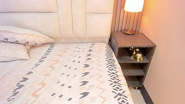 EYMI TOMSOM online show from 02/21/25, 05:42