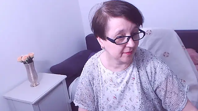 Snapshot of ChristaRose chatting on 03/21/25, 01:24 ChristaRose online show from 03/21/25, 01:24