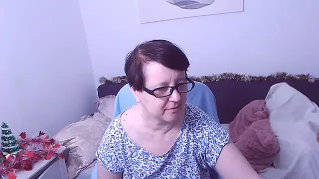 ChristaRose online show from 12/14/25, 02:11