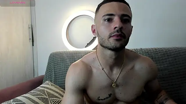 Snapshot of specter_27 chatting on 03/17/25, 11:00 specter 27 online show from 03/17/25, 11:00