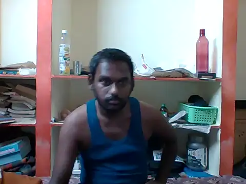 Snapshot of Slavebottombdsm09 chatting on 03/18/25, 06:03 Slavebottombdsm09 online show from 03/18/25, 06:03