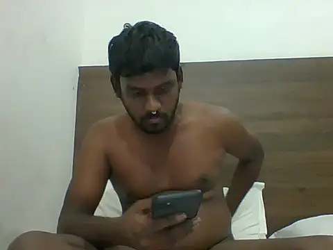 Snapshot of Slavebottombdsm09 chatting on 12/04/25, 02:48 Slavebottombdsm09 online show from 12/04/25, 02:48