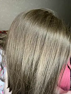 Snapshot of HellMoor chatting on 01/19/25, 10:50 HellMoor online show from 01/19/25, 10:50