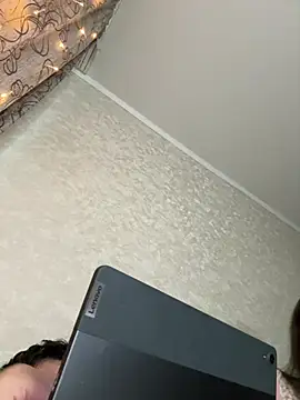 Snapshot of HellMoor chatting on 03/09/25, 01:37 HellMoor online show from 03/09/25, 01:37