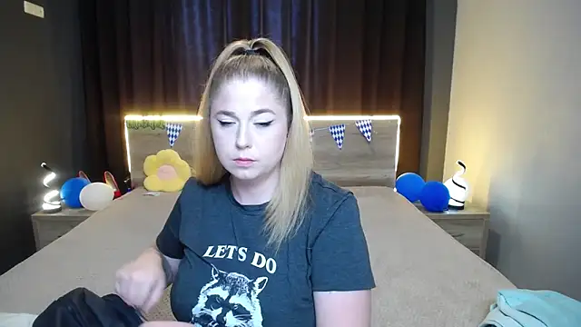 JessikaDaniel online show from 10/04/25, 06:22