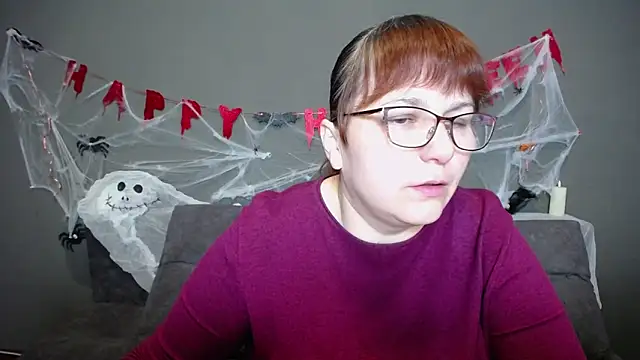 Snapshot of AliceInksSweetty chatting on 10/18/25, 06:05 AliceInksSweetty online show from 10/18/25, 06:05