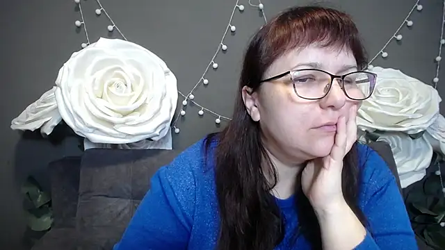 Snapshot of AliceInksSweetty chatting on 11/29/25, 07:00 AliceInksSweetty online show from 11/29/25, 07:00