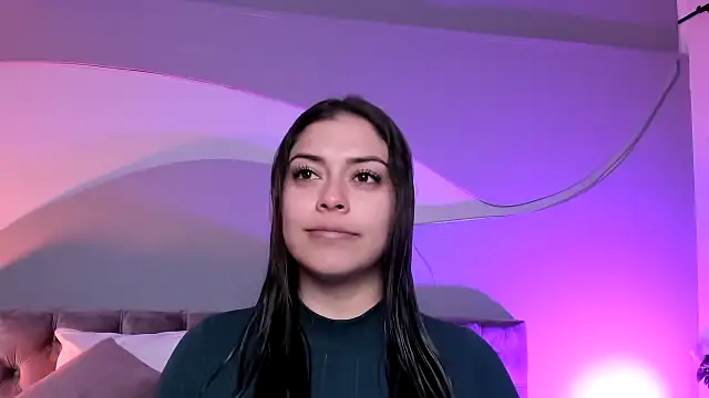 Nicolle W online show from 03/20/25, 12:00