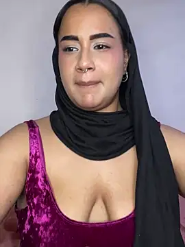 Snapshot of Maryam_yamal chatting on 02/12/25, 09:33 Maryam yamal online show from 02/12/25, 09:33