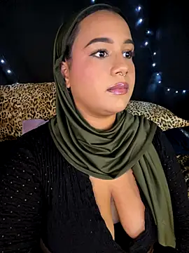 Snapshot of Maryam_yamal chatting on 11/08/25, 09:57 Maryam yamal online show from 11/08/25, 09:57