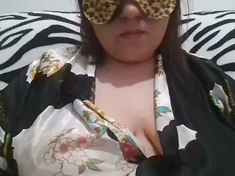 Snapshot of Mayallasexy chatting on 12/18/24, 12:54 Mayallasexy online show from 12/18/24, 12:54