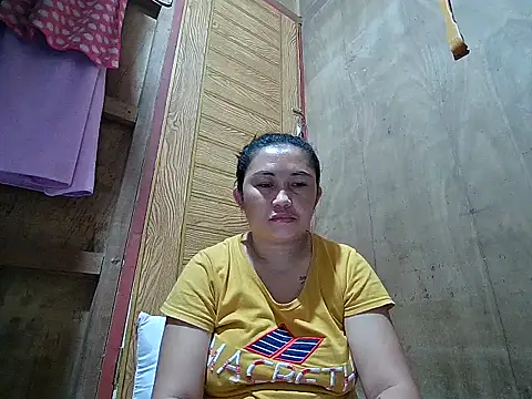 LalaiAsian online show from 11/19/25, 12:21