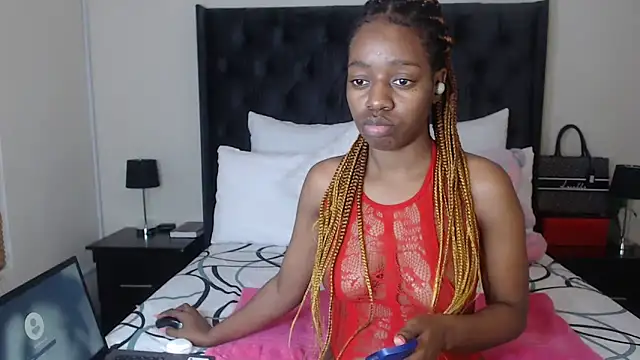 Snapshot of Sexynaughty_Gal chatting on 01/11/25, 05:40 Sexynaughty Gal online show from 01/11/25, 05:40