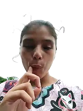 mariamac420 online show from 02/15/25, 05:39