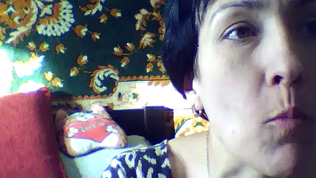 SunnyAmorre online show from 02/02/26, 07:51