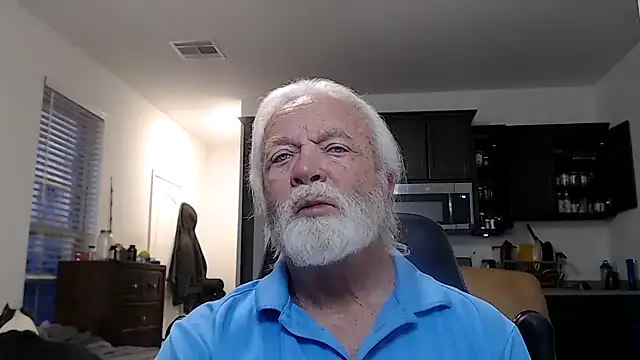 Snapshot of rockpoint69 chatting on 01/03/25, 01:25 rockpoint69 online show from 01/03/25, 01:25