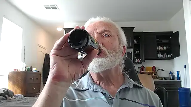 Snapshot of rockpoint69 chatting on 01/03/25, 05:42 rockpoint69 online show from 01/03/25, 05:42