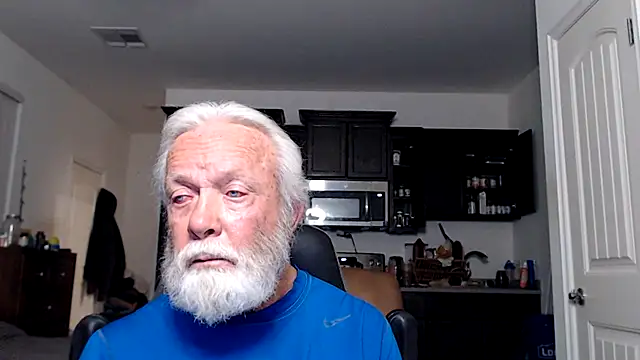 Snapshot of rockpoint69 chatting on 02/11/25, 10:48 rockpoint69 online show from 02/11/25, 10:48