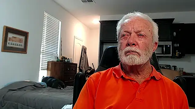 Snapshot of rockpoint69 chatting on 09/25/25, 11:52 rockpoint69 online show from 09/25/25, 11:52