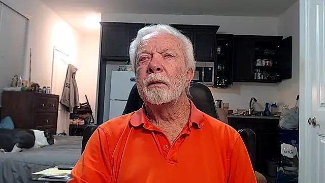 Snapshot of rockpoint69 chatting on 10/16/25, 08:15 rockpoint69 online show from 10/16/25, 08:15